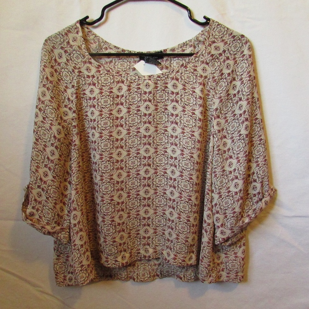 About A Girl Floral Blouse in Red and Cream